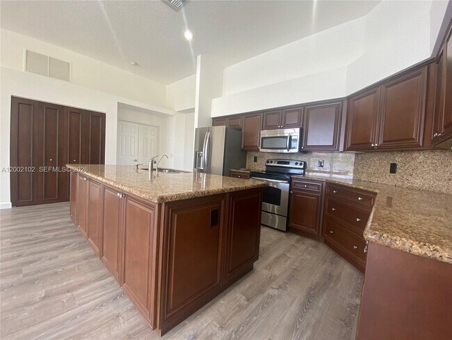 Building Photo - 2486 Bay Isle Dr