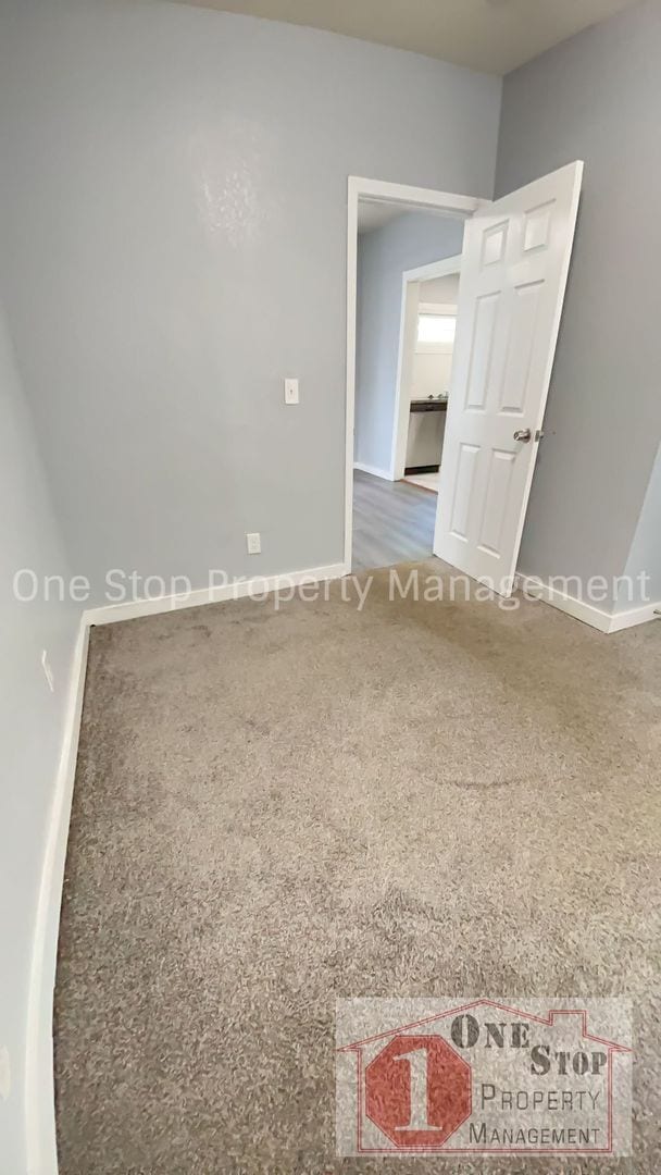 Building Photo - Charming 3-bedroom, 2-bath home in Kansas ...