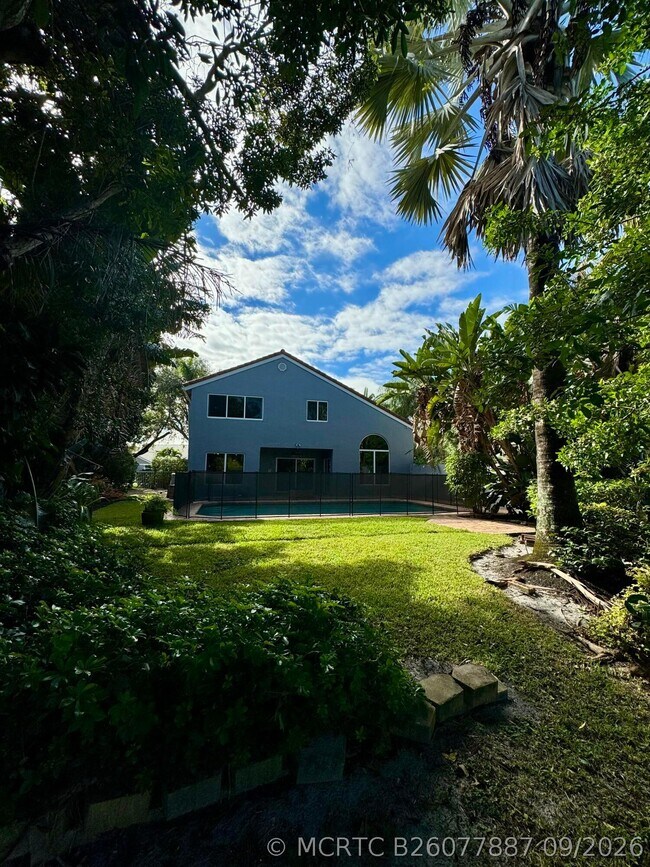 Building Photo - 10366 Buena Ventura Dr