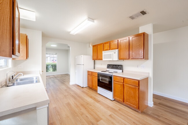 Building Photo - 3926 Privet Pl