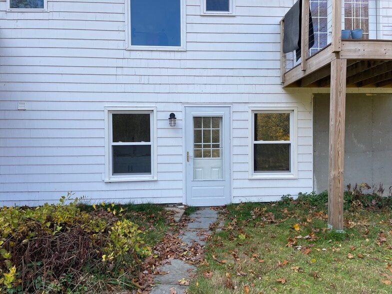 Entrance to in law unit - 106 Wyldewood Rd