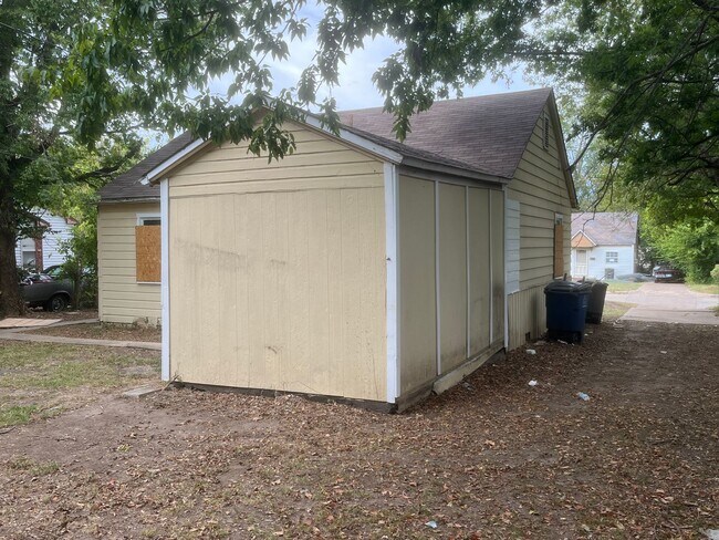 Building Photo - Charming 3 Bed, 1 Bath Home in Tulsa, OK S...