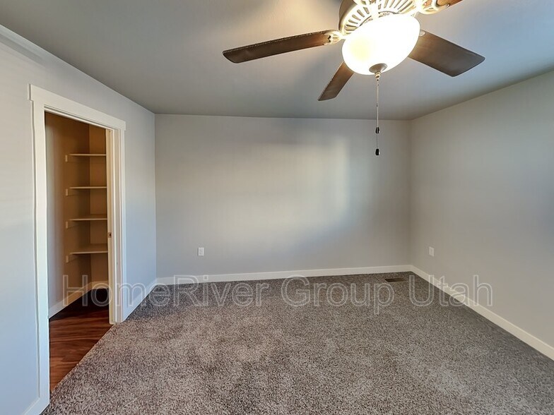 Building Photo - 8192 N Boulder Ln