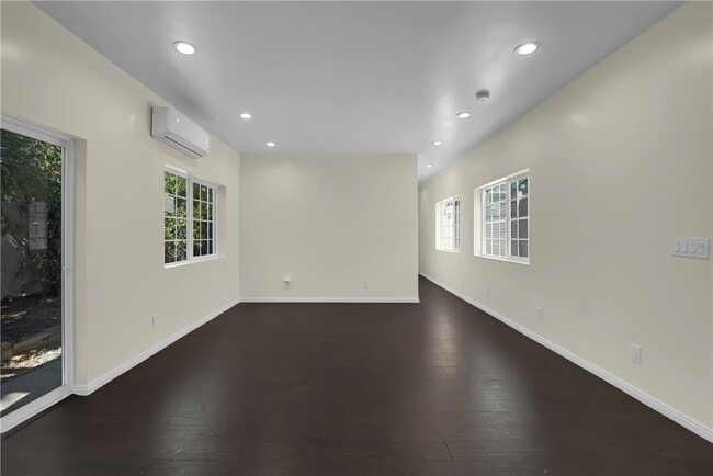 Building Photo - 23393 Schoolcraft St