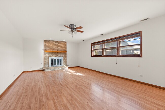 Building Photo - 17709 Peacock Ln