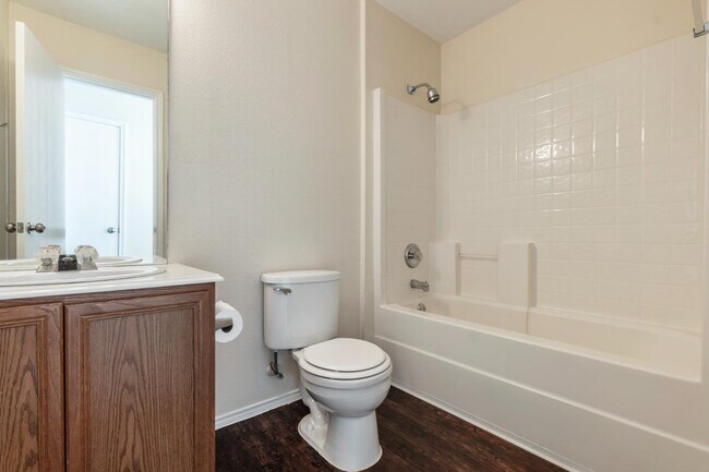 Building Photo - 519 Pickens Ln