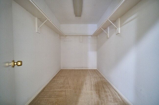 Building Photo - 13407 Nantucket Dr