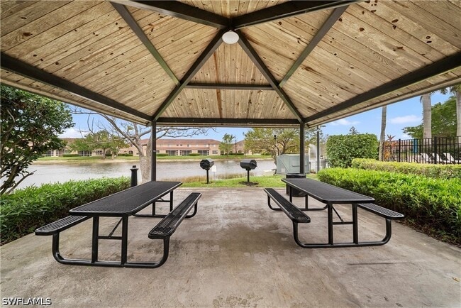 Building Photo - 9648 Roundstone Cir