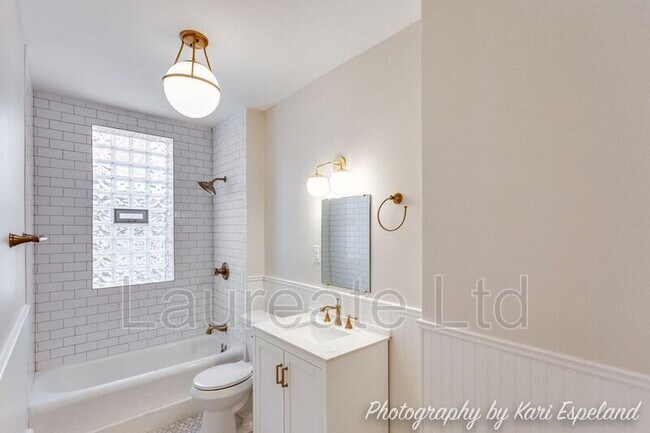 Building Photo - 1452 Detroit St