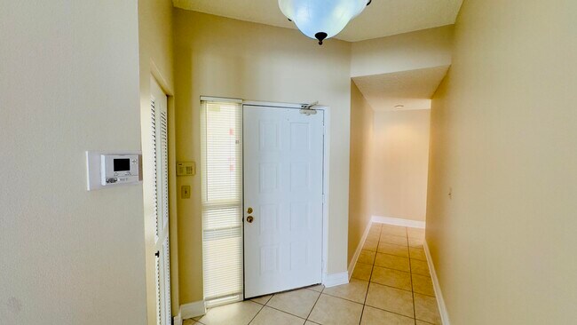 Building Photo - 107 Half Moon Cir