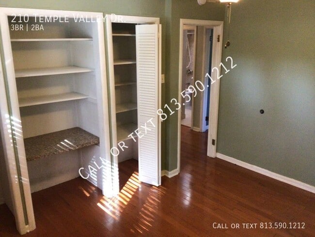 Building Photo - 210 Temple Valley Dr