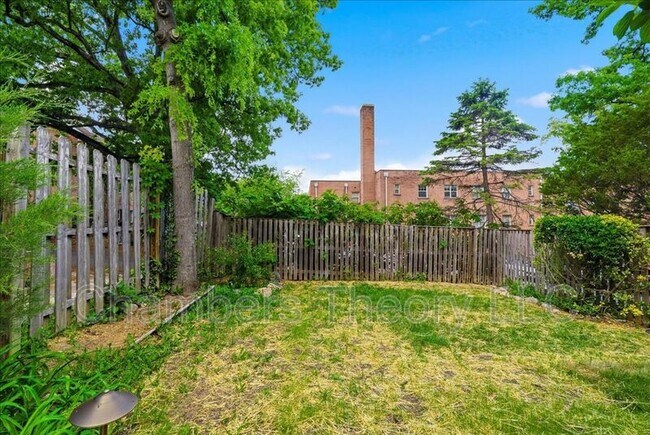 Building Photo - 314 Ethan Allen Ave