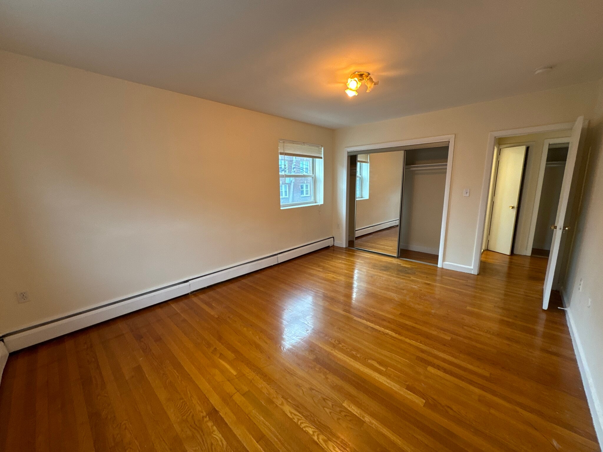 Building Photo - 40 Gardner St