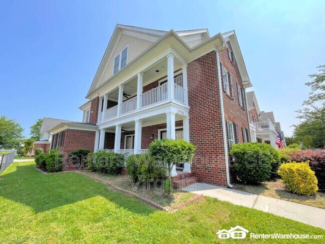 Building Photo - 2940 Hollister Ave