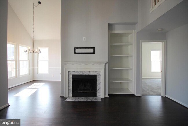 Building Photo - 46598 Drysdale Terrace