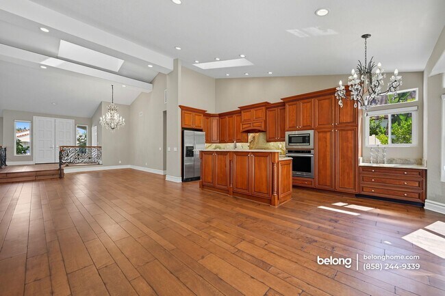 Building Photo - 4911 Amador Dr