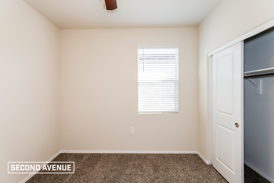 Building Photo - 18363 W Artemisa Ave