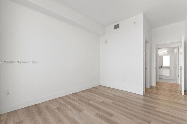 Building Photo - 101 Diplomat Pkwy