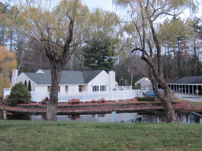 Building Photo - 14 Northbrook Dr