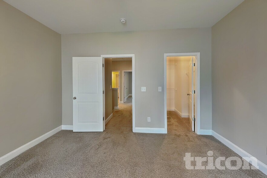 Building Photo - 115 Orchard Ln