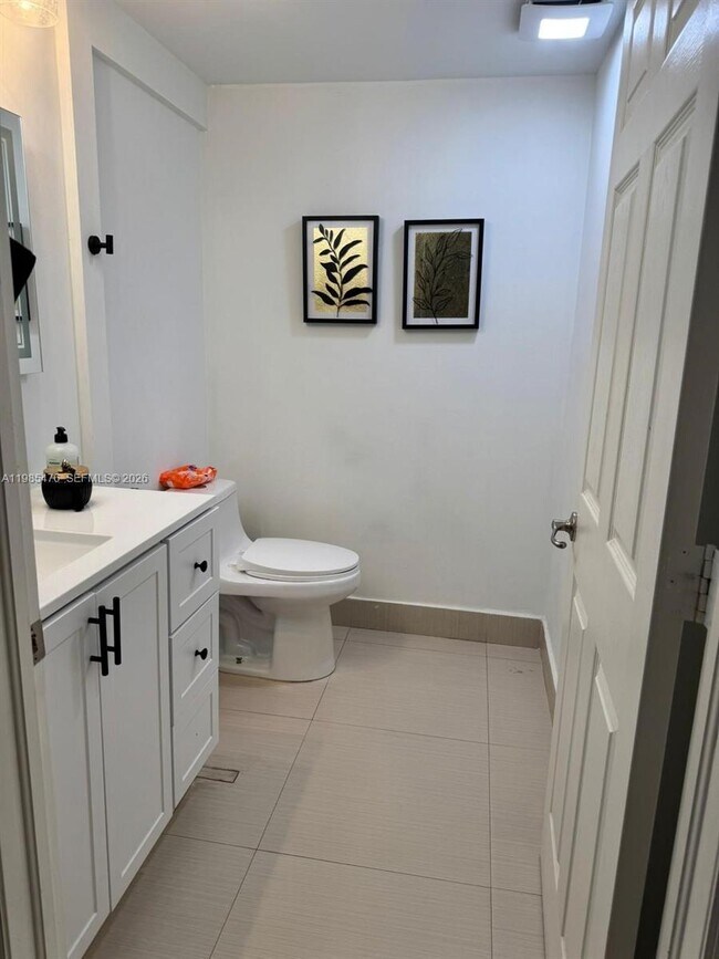 Building Photo - 7414 NW 107 Ct