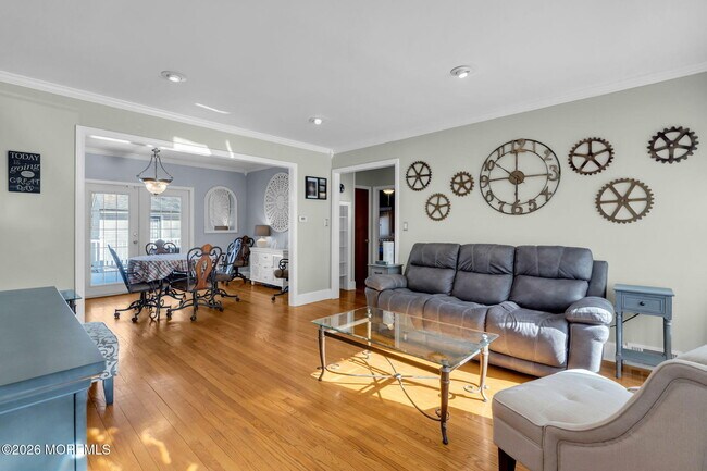 Building Photo - 242 Pennsylvania Ave