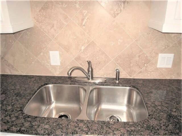 Building Photo - 14020 Schroeder Rd