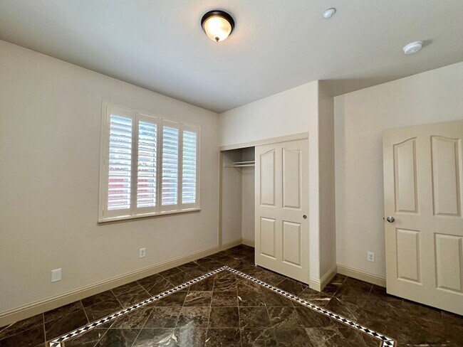 Building Photo - Spacious Four Bedroom Napa Home