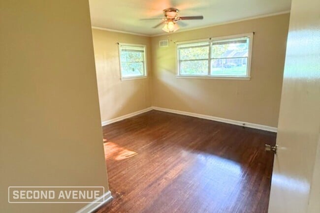 Building Photo - 4056 Hermitage Dr