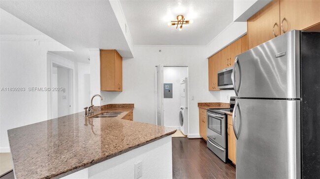 Building Photo - 1830 Radius Dr