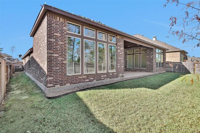 Building Photo - 17339 Camillia Trails