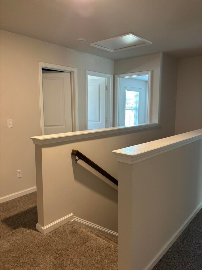 Building Photo - 1848 Lacebark Dr