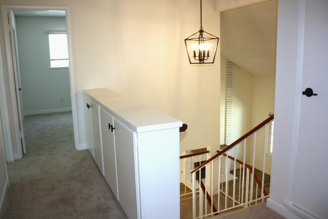 Building Photo - 8409 Joan Ln