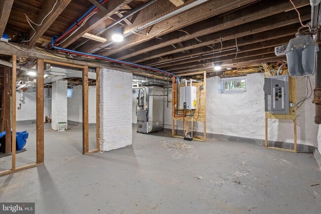 Building Photo - 142 Snyder Pl