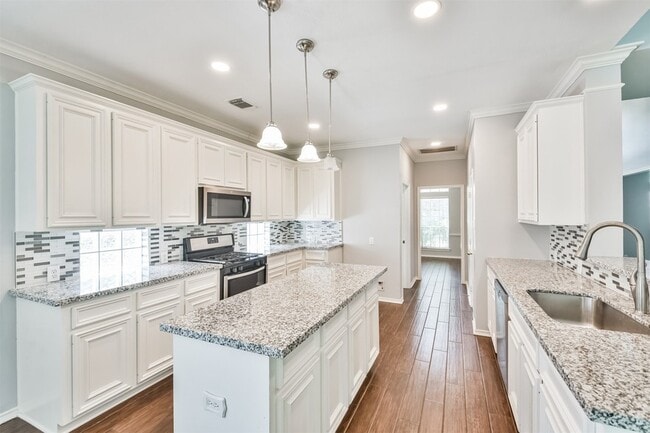 Building Photo - 18802 Half Volley Cir