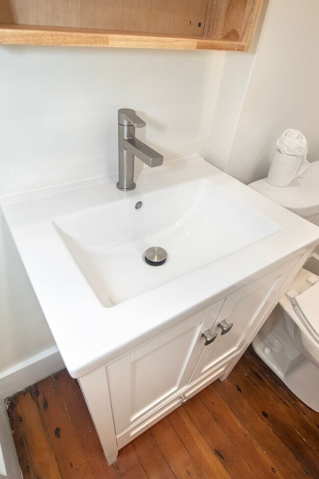 Building Photo - 57 Marcy St