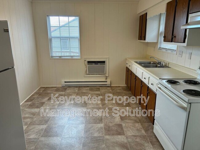 Building Photo - 117 Olive St