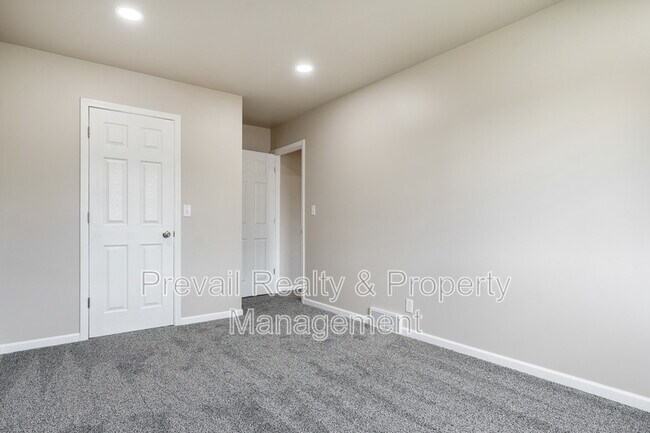 Building Photo - 4412 Pepper Dr