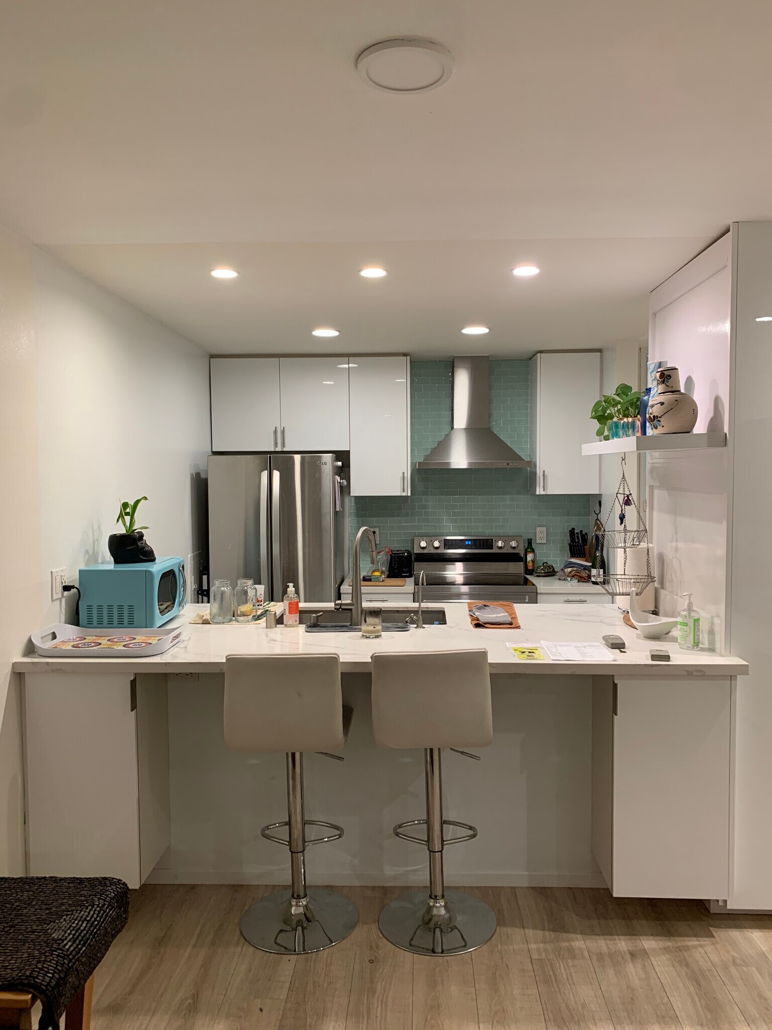 Building Photo - 1230 N Sweetzer Ave