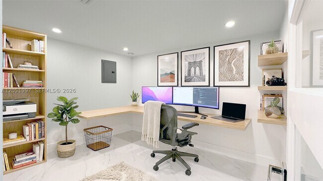 Building Photo - 18061 Biscayne Blvd