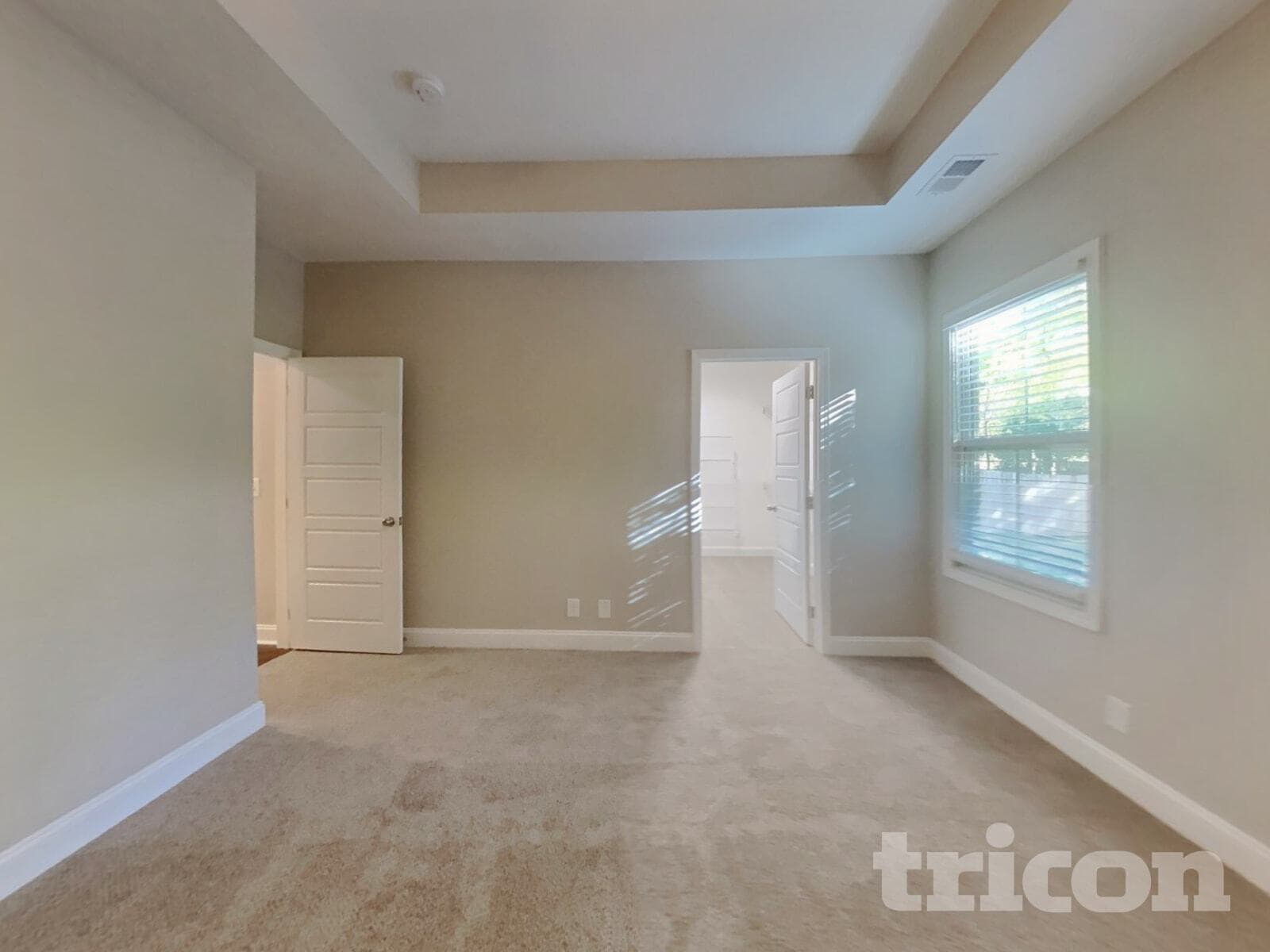 Building Photo - 124 Lucerne Ln