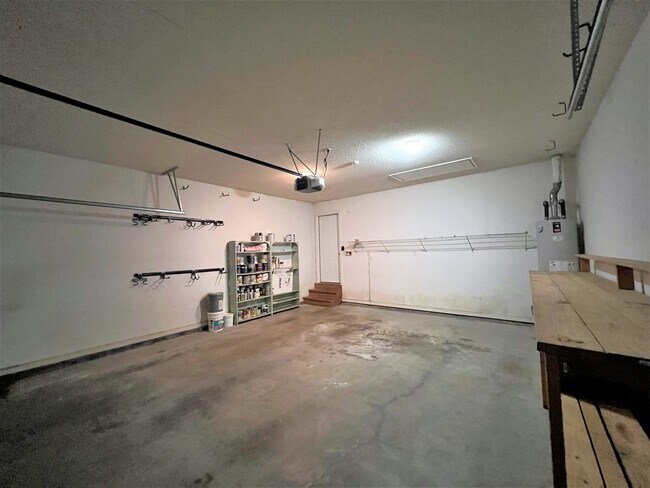 Building Photo - 6017 Tennyson Dr