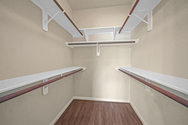 Building Photo - 9635 Empress Crossing Dr