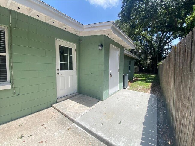 Building Photo - 1022 Delaney Park Dr