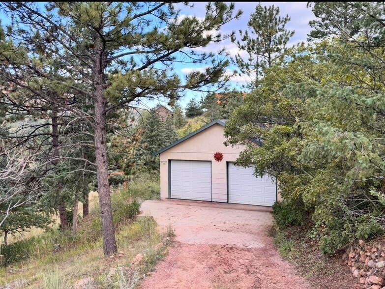 Building Photo - 9260 Shoshone Rd