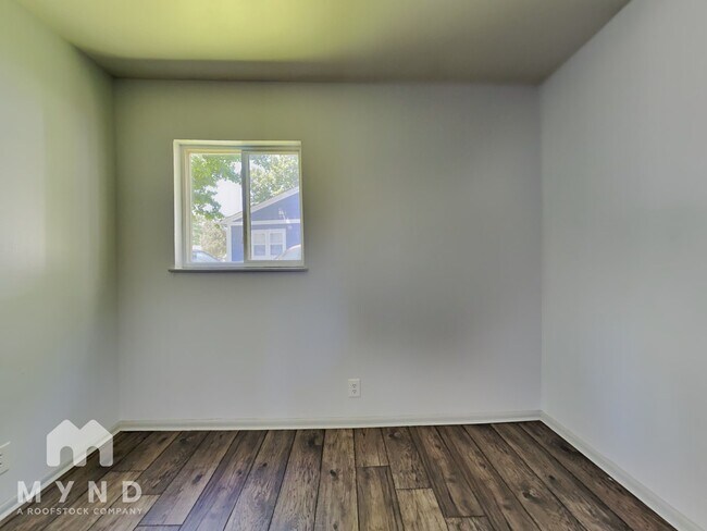 Building Photo - 8524 Georgiana Ln