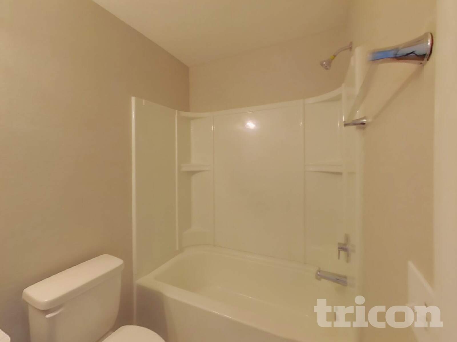 Building Photo - 6046 Eagle Pointe Dr