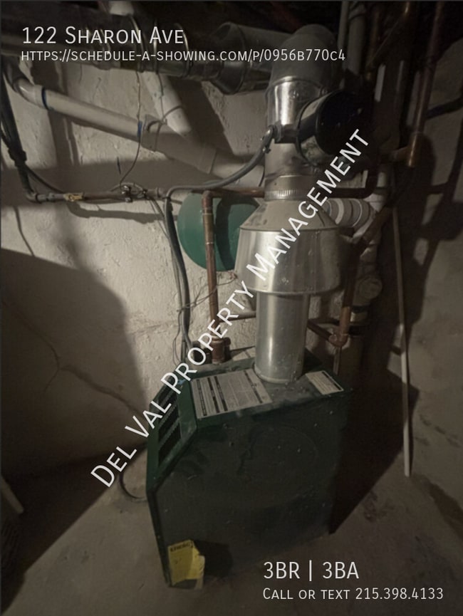 Building Photo - 122 Sharon Ave