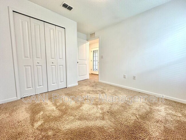 Building Photo - 3807 Whitney Wy