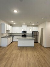 Building Photo - 691 Union Chapel Rd